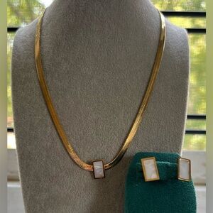 Elegant Gold and White  stainless steel Necklace and Earring Set